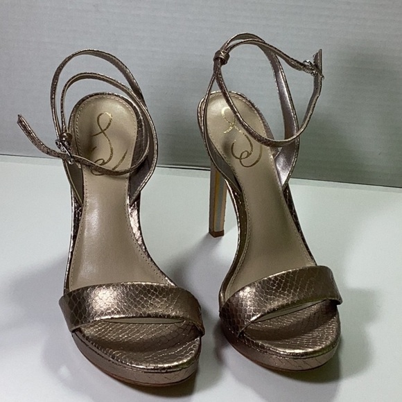 Sam Edelman
Jade Metallic Leather Ankle Strap Platform Dress Sandals - Picture 4 of 9